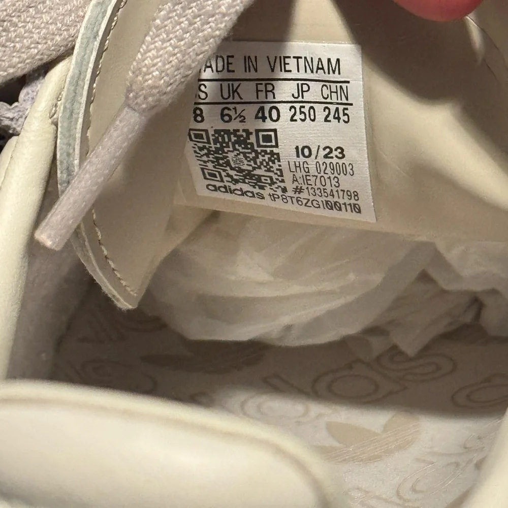 Adidas Samba Sneakers in Light Tan and Beige - Picture 8 of 17
